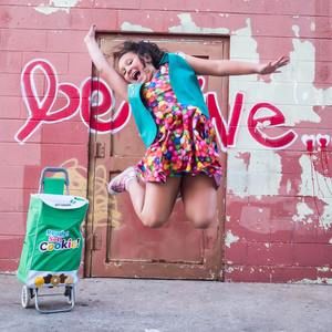 Meet your Posher, Dori